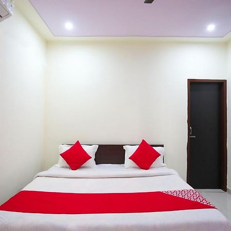 Отель Oyo Flagship 62980 Shiva Residency Garhi Harsaru Экстерьер фото